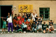 Battaglie-a-cannette-con-i-figli-Estate-1998