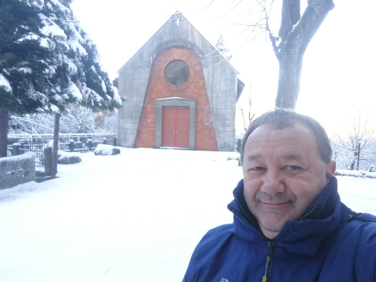 newsletter 2- foto Monteleco, neve con Fully e chiesa dicembre 2019